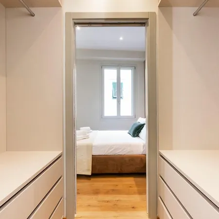 Oltrarno Deluxe, Florence