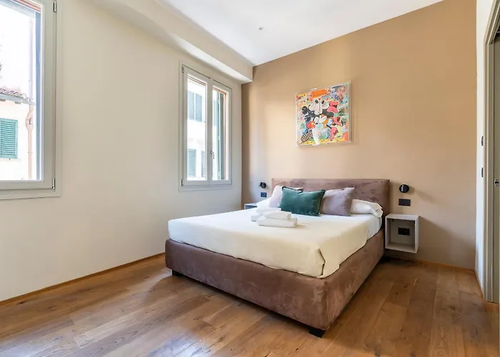 Oltrarno Deluxe, * Florença