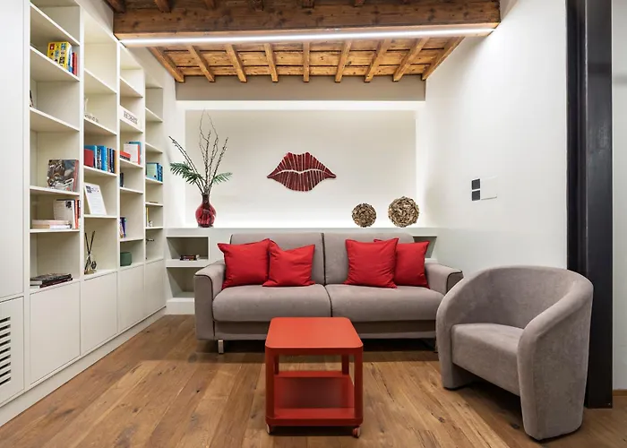 Oltrarno Deluxe, *