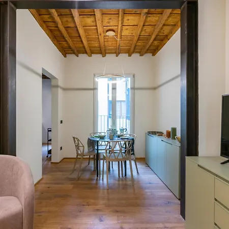 Oltrarno Deluxe, * Firenze
